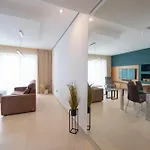 Stunning Seafront Flat In Sliema