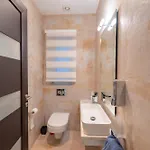 Stunning Seafront Flat In Apartment Sliema