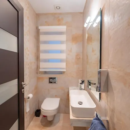 Stunning Seafront Flat In Apartment Sliema