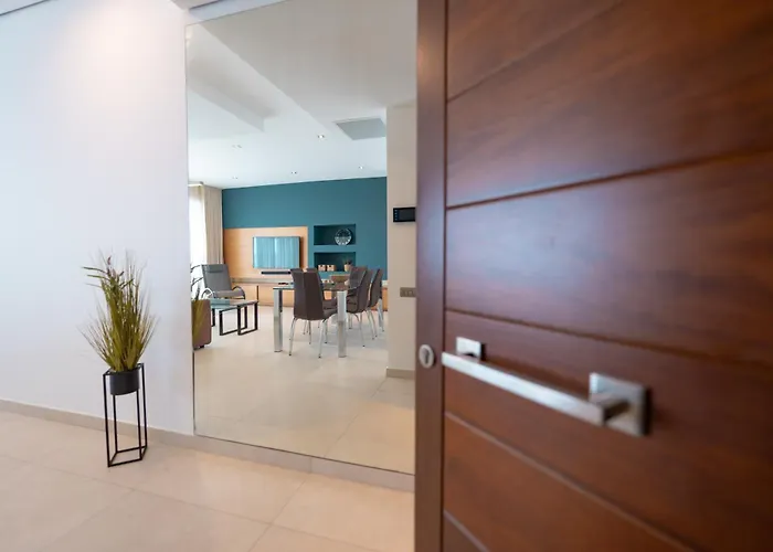 Stunning Seafront Flat In Apartmán *