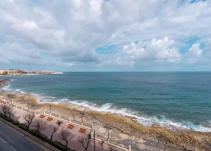 Stunning Seafront Flat In Апартаменты *