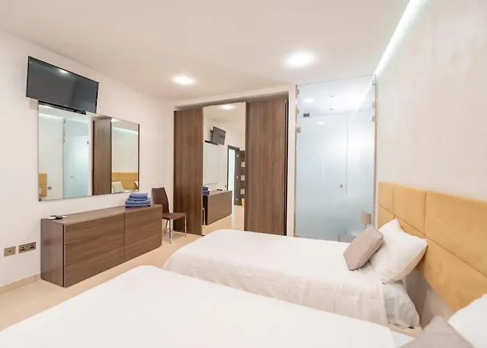 Stunning Seafront Flat In