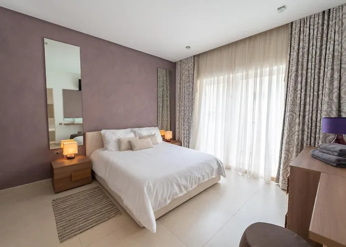 Stunning Seafront Flat In Apartmán